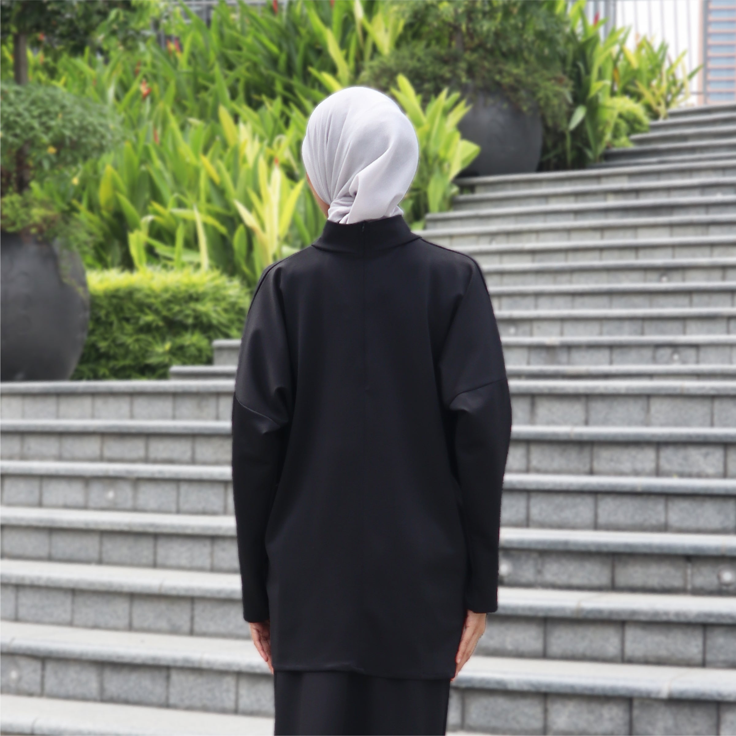 BLACK - CLAUDIA SET (TOP & SKIRT)