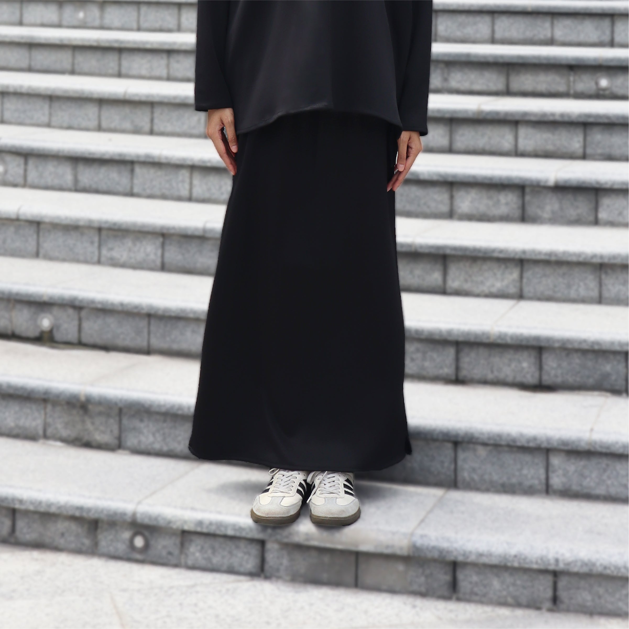 BLACK - CLAUDIA SET (TOP & SKIRT)