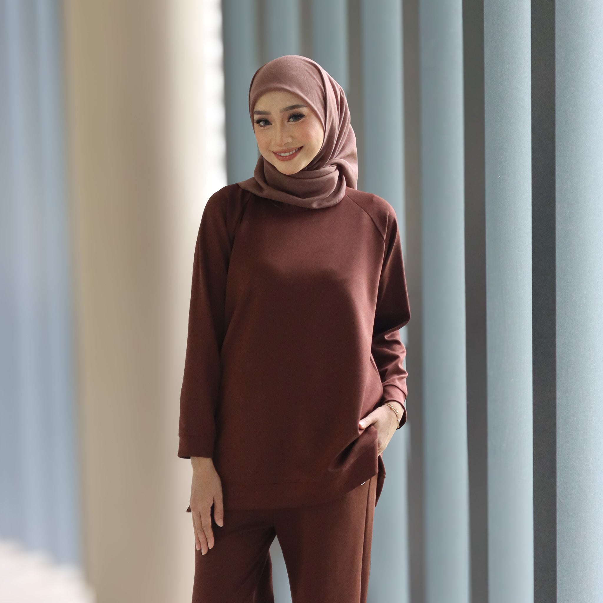 RICH BROWN - SERENE TOP
