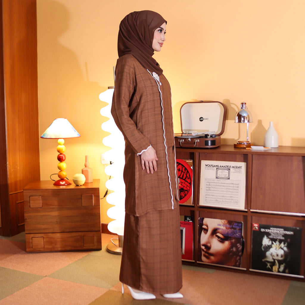 CHOCO BROWN - KEBAYA LABUH  "TULUS" ADULT