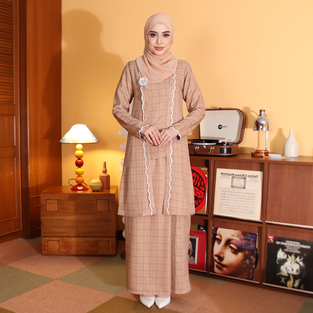COFFEE MILK - KEBAYA LABUH  "TULUS" ADULT