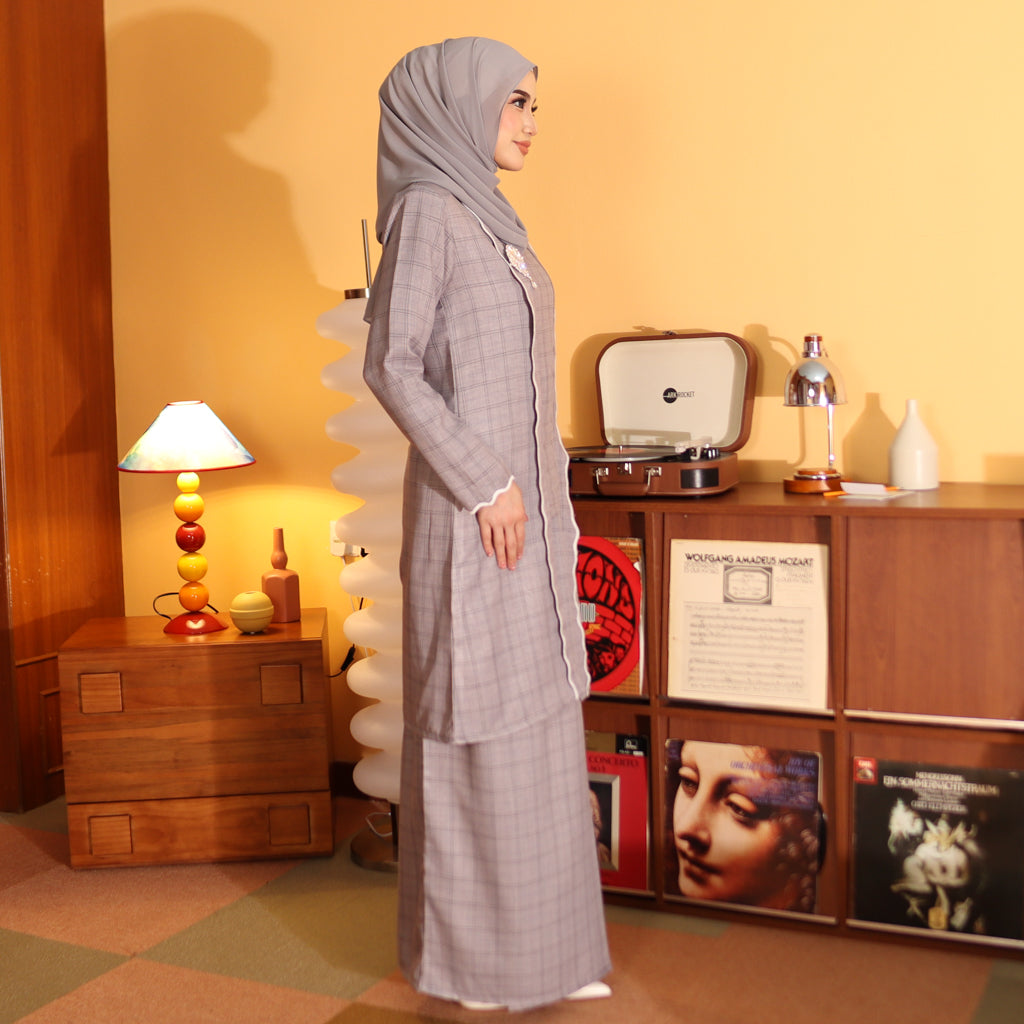 GREY - KEBAYA LABUH  "TULUS" ADULT