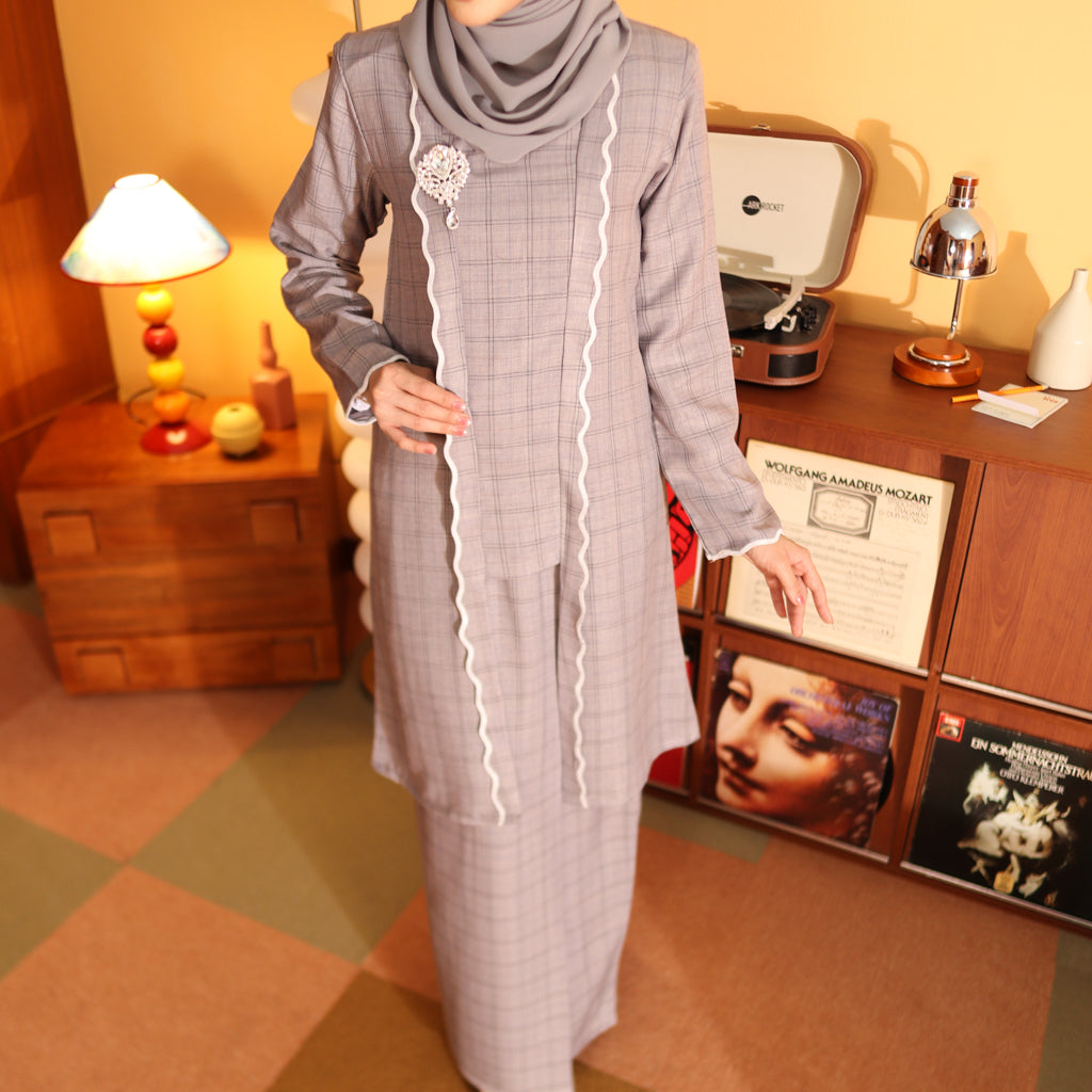 GREY - KEBAYA LABUH  "TULUS" ADULT