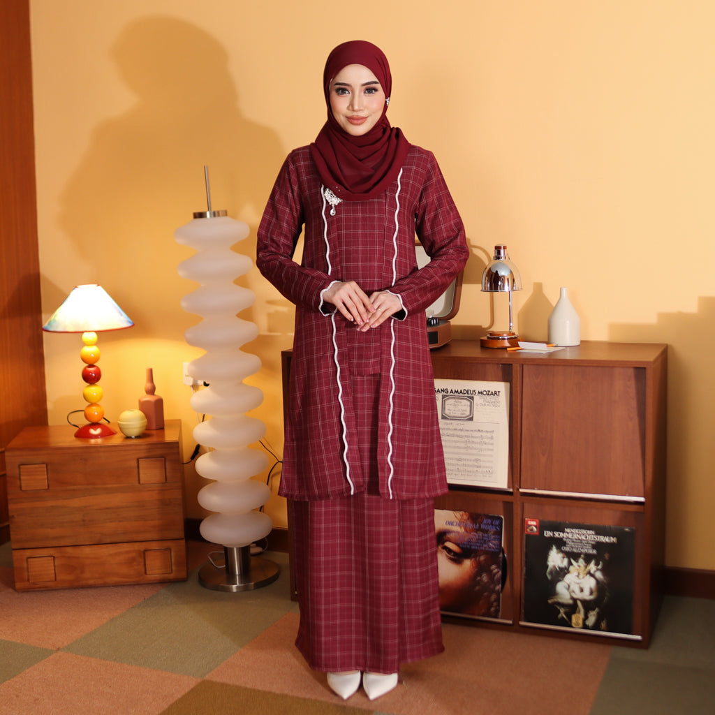 BURGUNDY - KEBAYA LABUH  "TULUS" ADULT