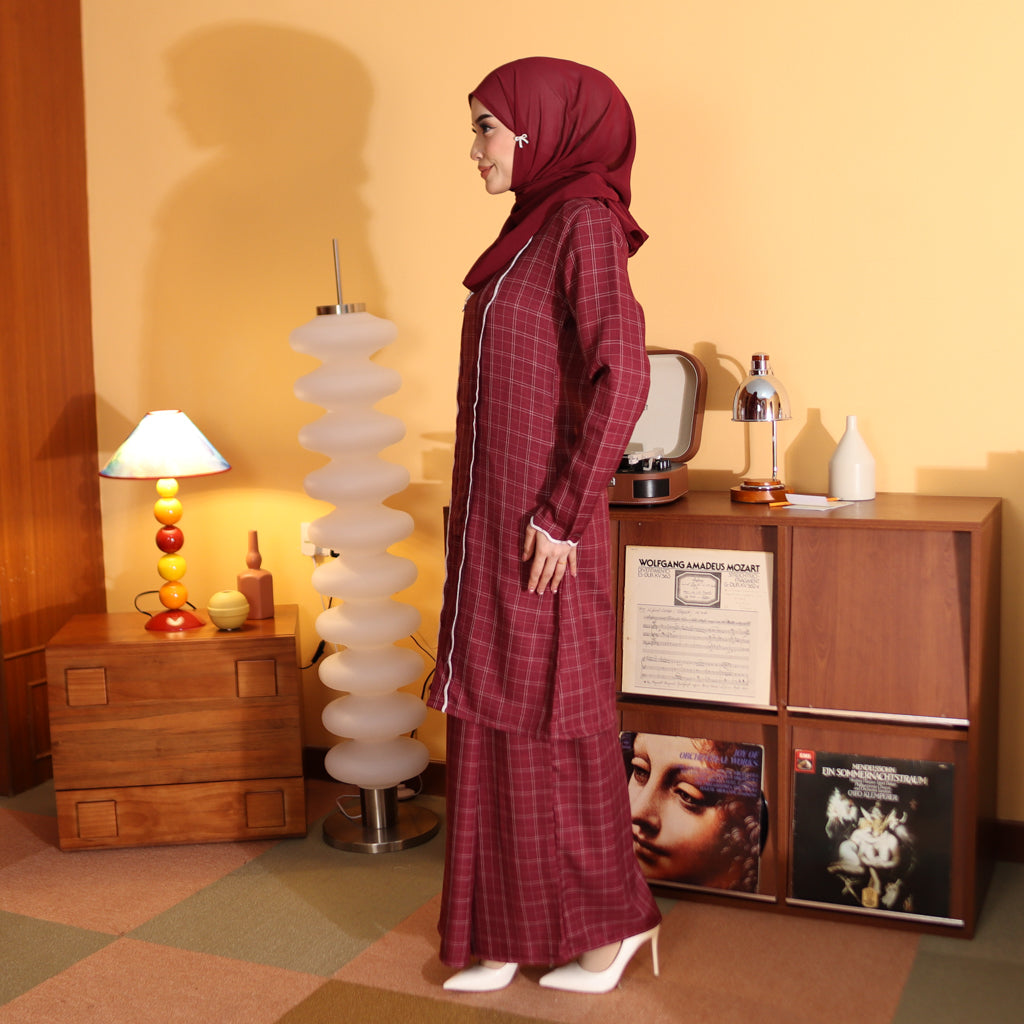 BURGUNDY - KEBAYA LABUH  "TULUS" ADULT