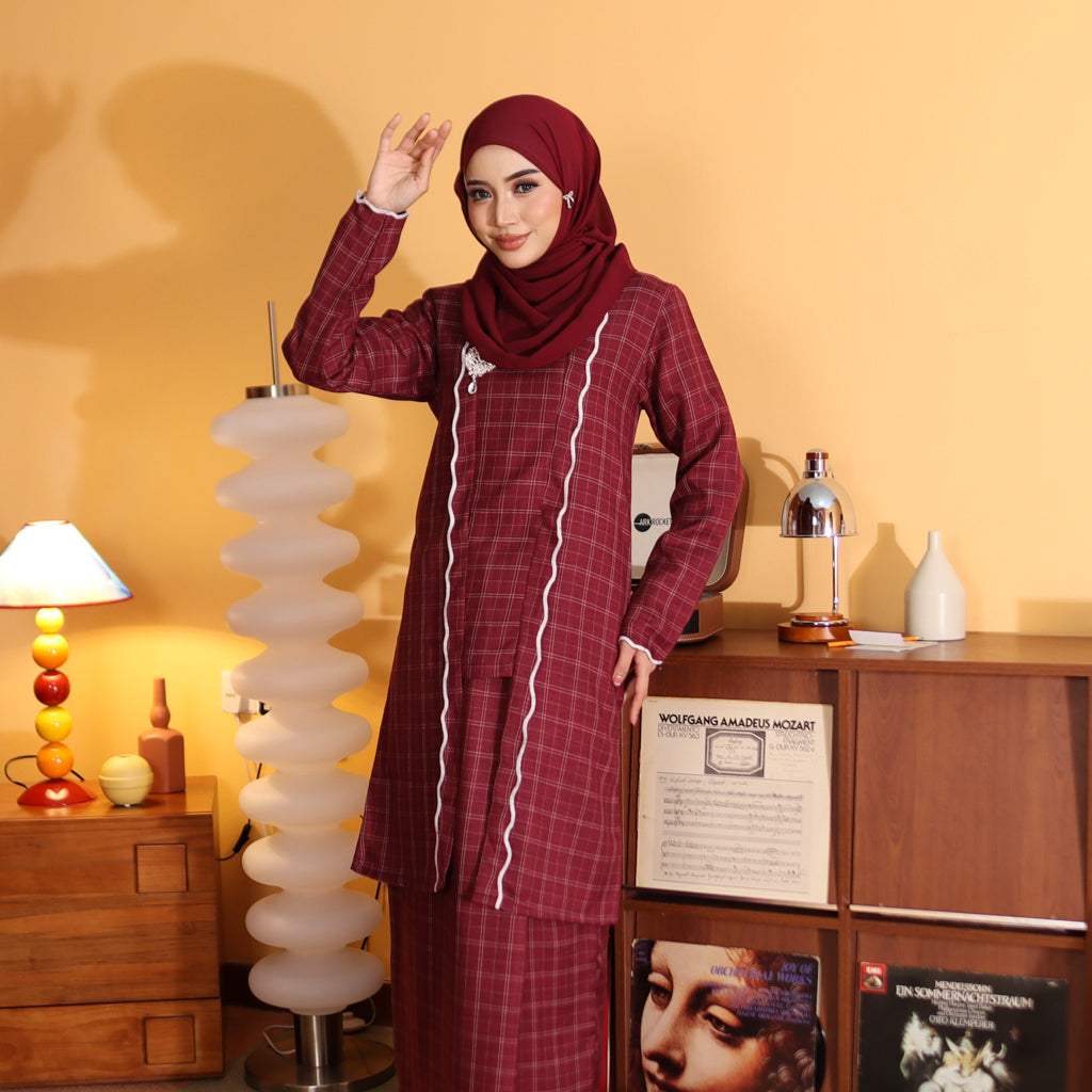 BURGUNDY - KEBAYA LABUH  "TULUS" ADULT