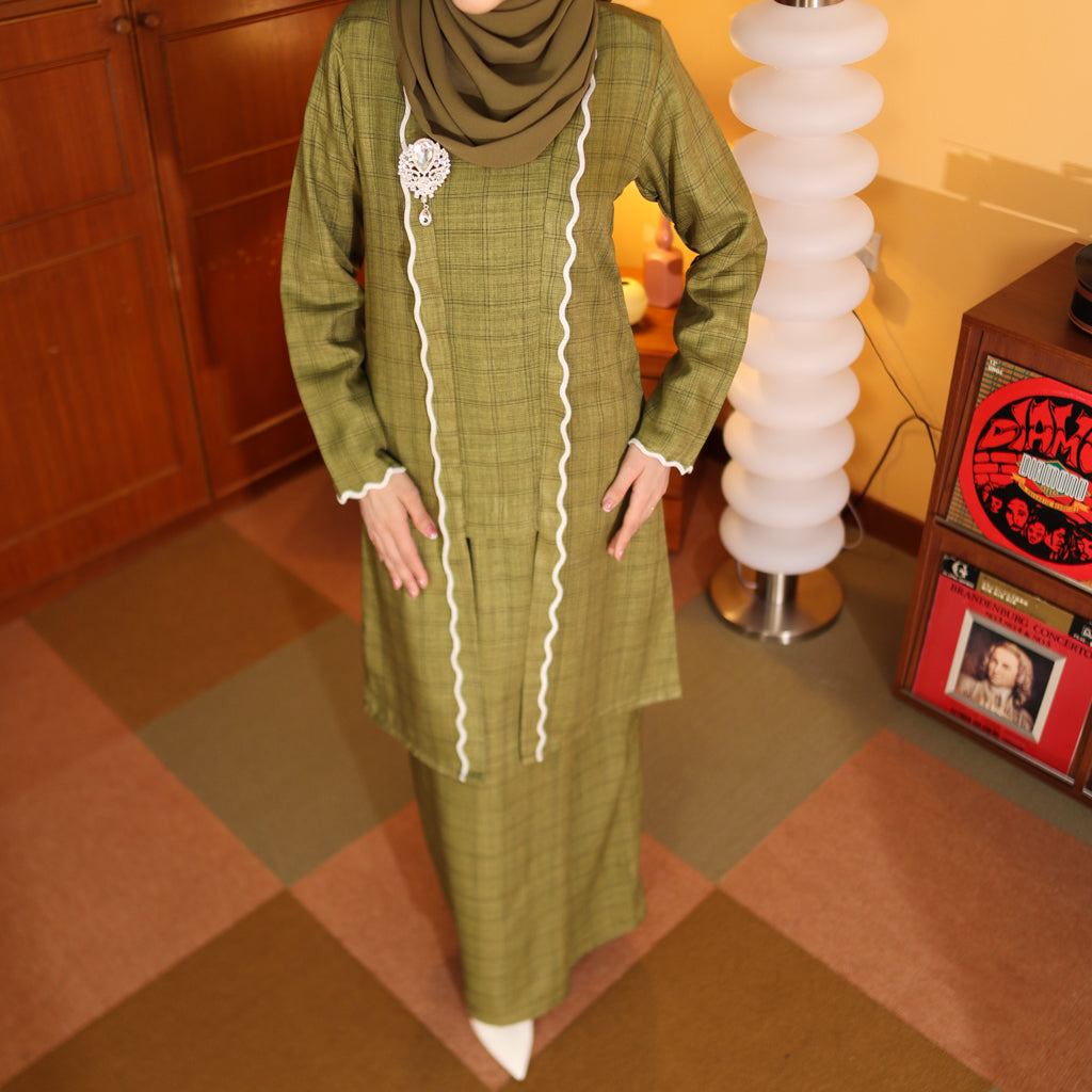 OLIVE - KEBAYA LABUH  "TULUS" ADULT