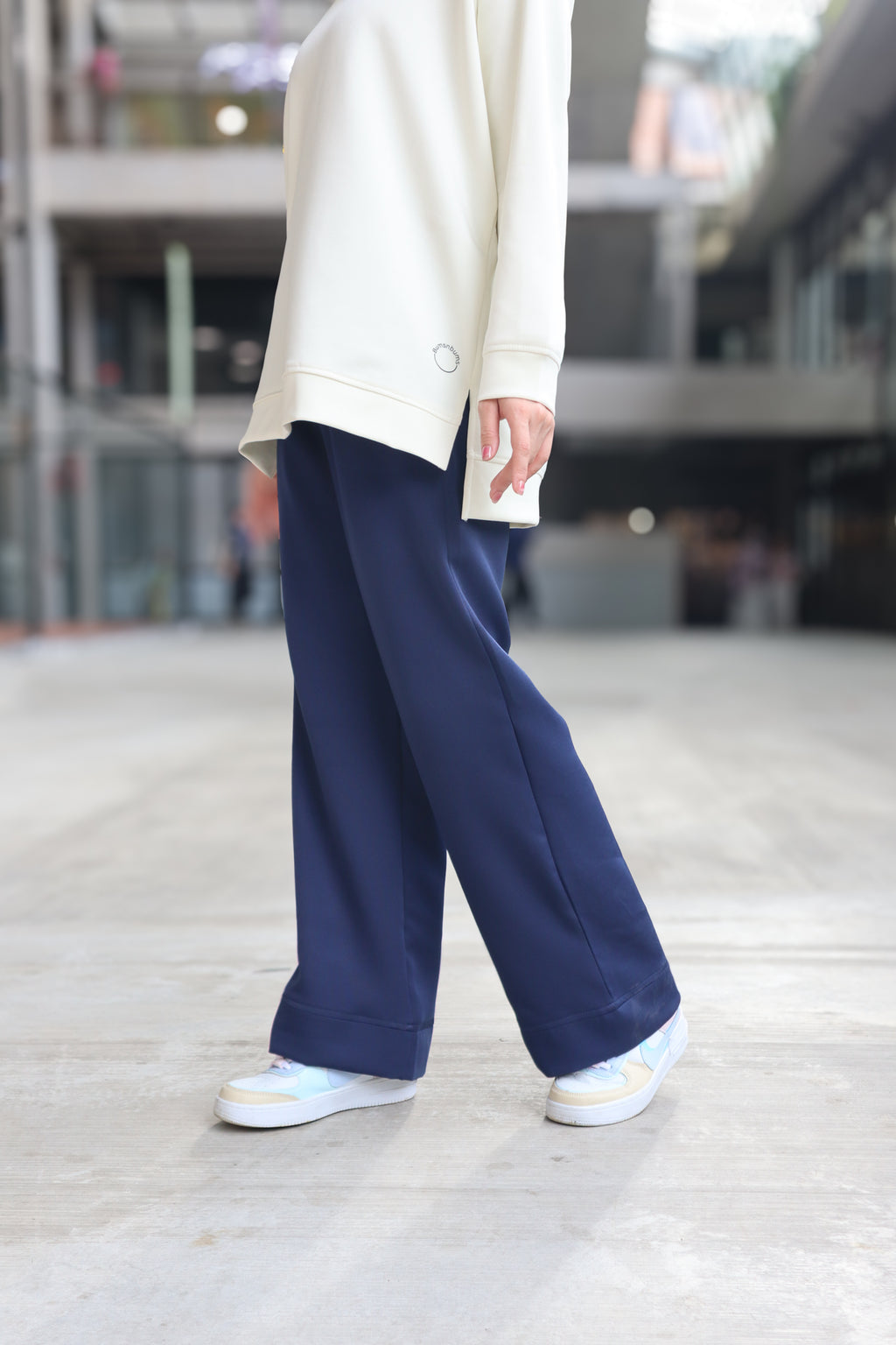 NAVY - SERENE PANT