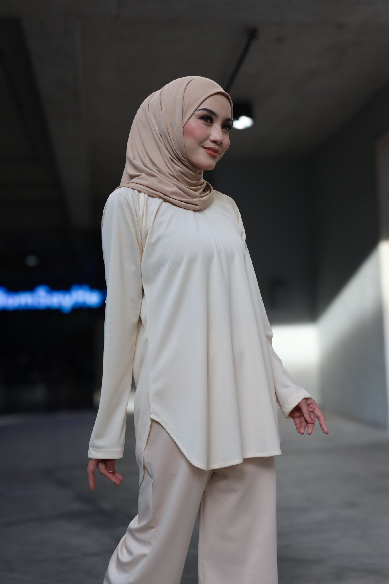 CREAM - AURORA ACTIVEWEAR