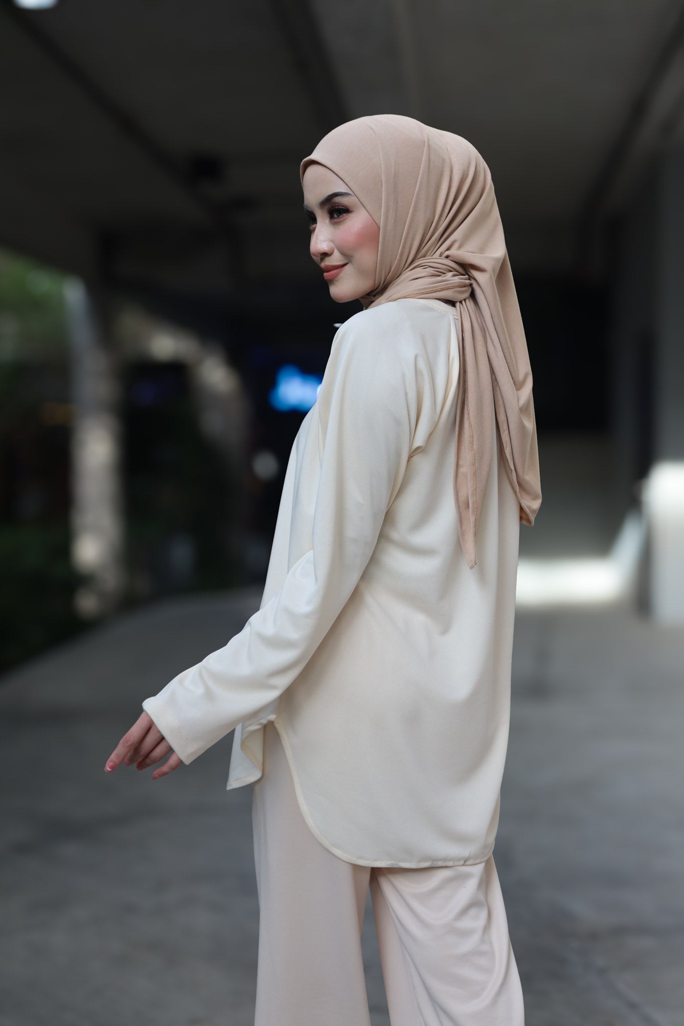 CREAM - AURORA ACTIVEWEAR